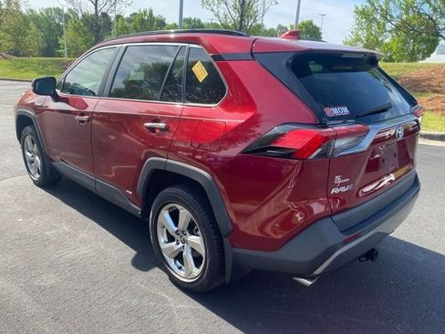 Used 2021 Toyota RAV4 Limited image 3