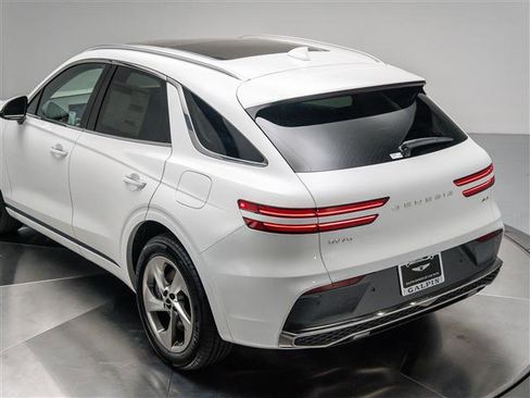 New 2026 Genesis GV70 2.5T Select image 31