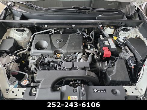 Used 2021 Toyota RAV4 LE FWD image 37