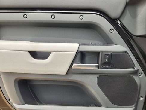 New 2026 Land Rover Defender 110 S image 16