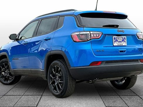 New 2026 Jeep Compass Latitude AWD/4WD image 3