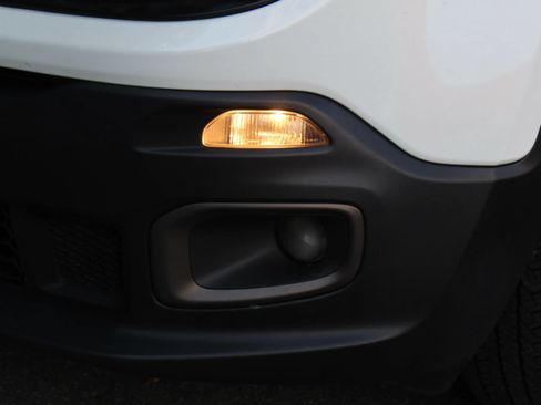 Used 2016 Jeep Renegade 75th Anniversary AWD/4WD image 40
