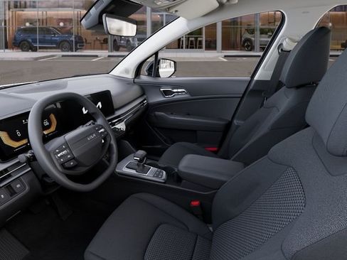 New 2026 Kia Sportage LX w/ LX Convenience Package FWD image 17