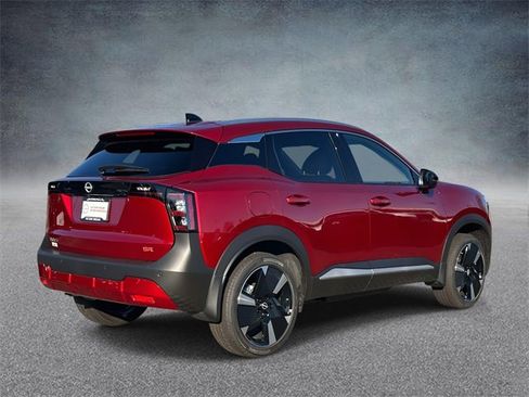 New 2026 Nissan Kicks SR image 2