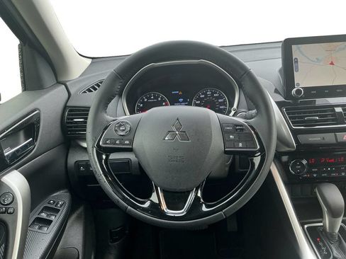 Used 2025 Mitsubishi Eclipse Cross SE AWD/4WD image 18