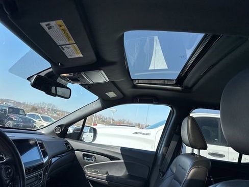 Used 2020 Honda Ridgeline Black Edition image 48