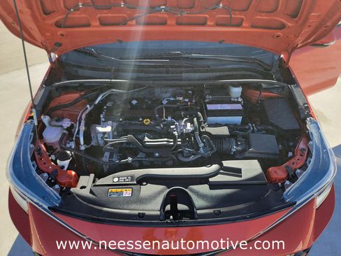 Used 2024 Toyota Corolla SE w/ SE Package image 30