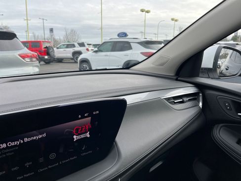Used 2025 Buick Encore GX Preferred image 33