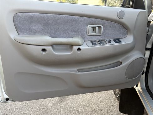 Used 2003 Toyota Tacoma PreRunner RWD image 13