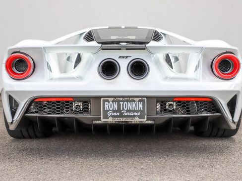 Used 2017 Ford GT RWD image 33