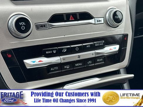 Certified 2022 Ford Explorer XLT image 21