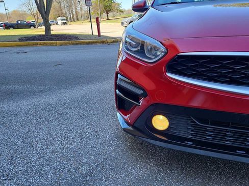 Used 2021 Kia Forte LXS image 11