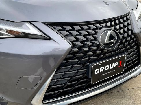 Used 2019 Lexus UX 200 image 26