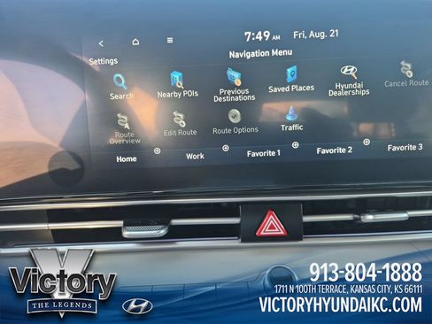 Used 2024 Hyundai Elantra Limited FWD image 19