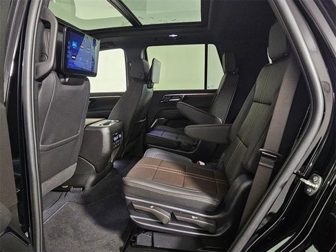 New 2025 Chevrolet Tahoe High Country image 19