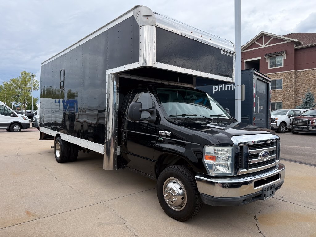 Used 2016 Ford E-450 and Econoline 450 Super Duty RWD image 1