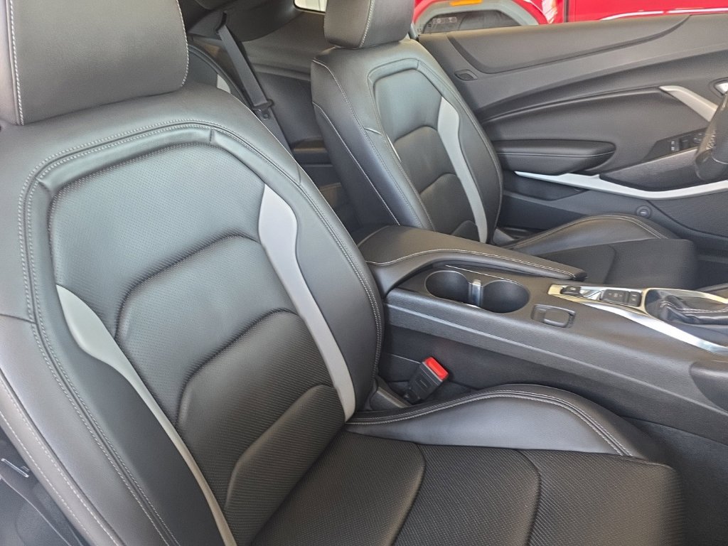Used 2022 Chevrolet Camaro LT w/ RS Package RWD image 10