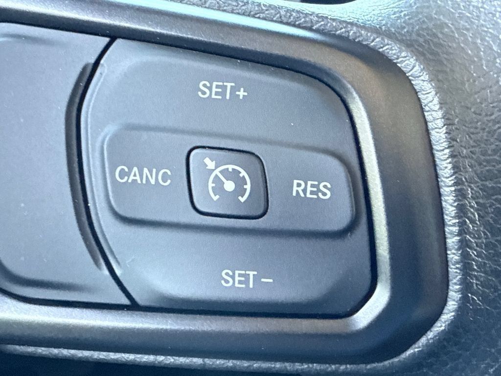 New 2025 Jeep Gladiator Sport AWD/4WD image 28