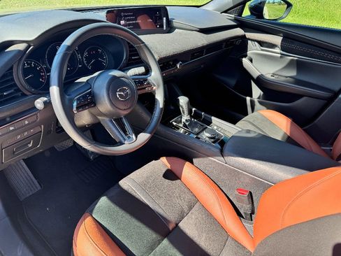 Certified 2025 MAZDA MAZDA3 Carbon image 13