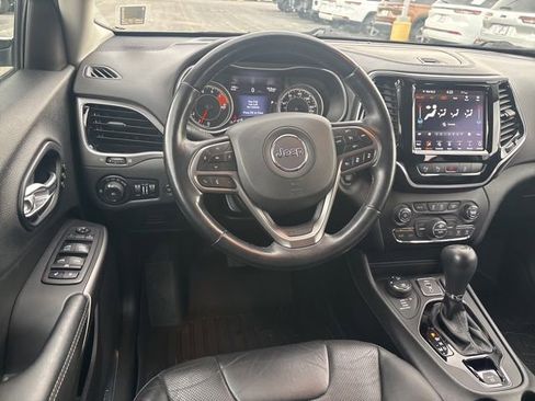 Used 2021 Jeep Cherokee Limited w/ Elite Package AWD/4WD image 27