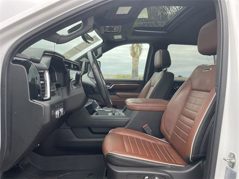 Used 2024 GMC Sierra 2500 Denali Ultimate w/ Max Trailering Package image 19