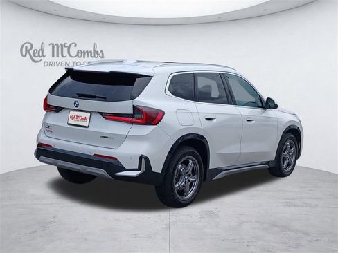 Used 2025 BMW X1 xDrive28i AWD/4WD image 6