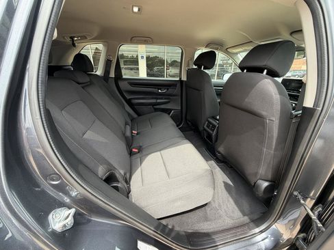 Used 2025 Honda CR-V LX image 19