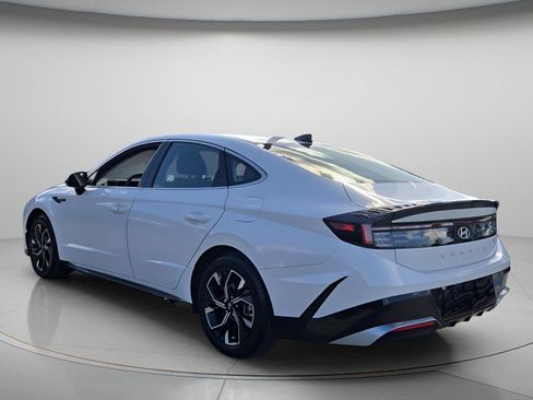 Certified 2024 Hyundai Sonata SEL FWD image 7