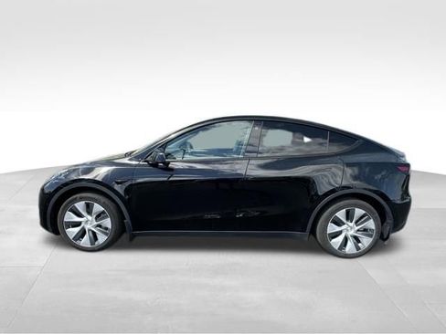 Used 2021 Tesla Model Y Long Range AWD/4WD image 5