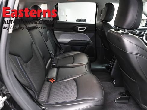Used 2022 Jeep Compass Latitude w/ Convenience Group AWD/4WD image 22