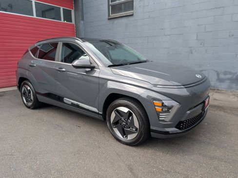 Used 2024 Hyundai Kona Limited FWD image 1