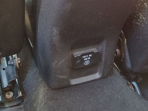 Used 2016 Jeep Renegade Limited AWD/4WD image 28