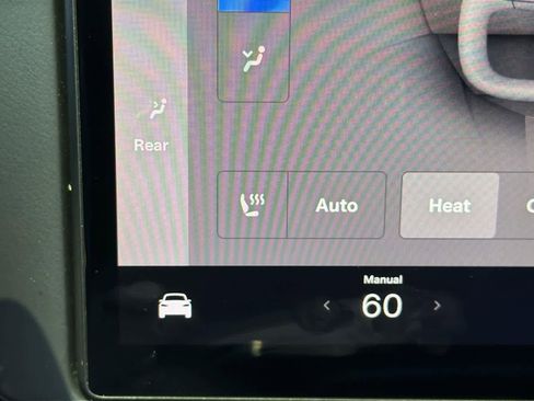 Used 2022 Tesla Model X image 22