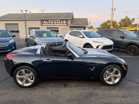 Used 2006 Pontiac Solstice Convertible w/ Premium Package RWD image 5