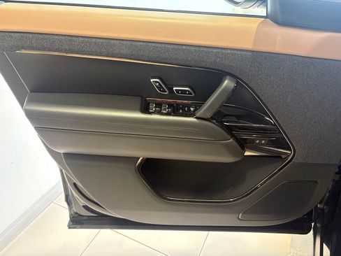 Used 2025 Land Rover Range Rover Sport Dynamic SE AWD/4WD image 41