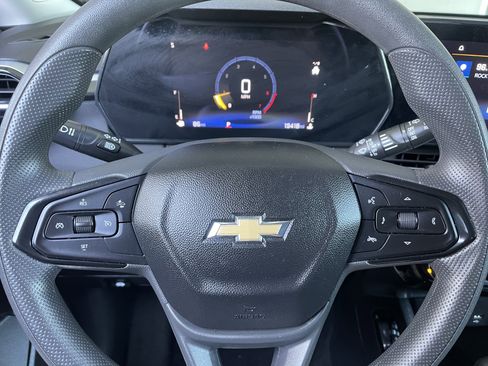 Used 2024 Chevrolet TrailBlazer LT FWD image 36