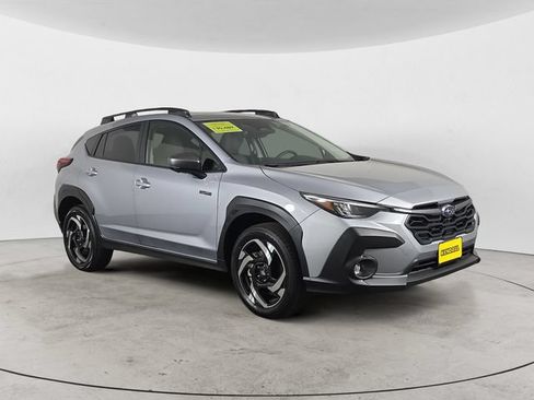 Used 2026 Subaru Crosstrek 2.5i Limited AWD/4WD image 3