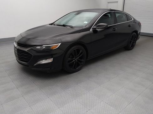 Used 2023 Chevrolet Malibu LT w/ Midnight Edition FWD image 2
