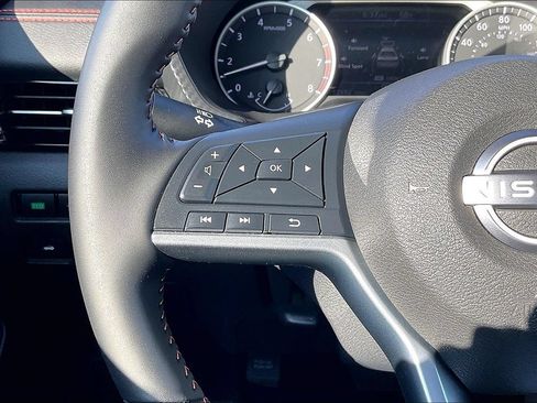 Used 2025 Nissan Sentra SR FWD image 16