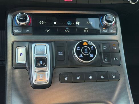 Used 2025 Hyundai Palisade Calligraphy image 24