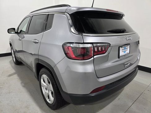 Used 2019 Jeep Compass Altitude w/ Cold Weather Group image 38