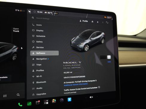 Used 2021 Tesla Model Y Long Range AWD/4WD image 20