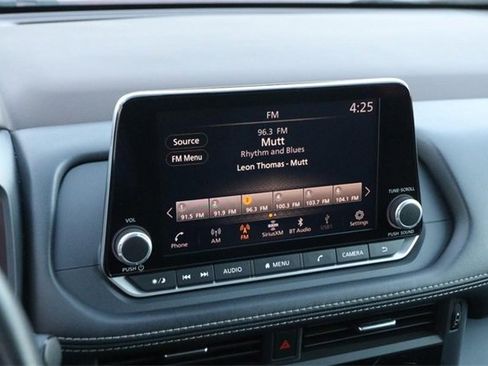 Certified 2023 Nissan Rogue S image 15