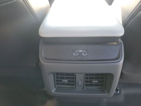 New 2026 Subaru Uncharted AWD image 28