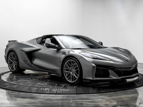 Used 2024 Chevrolet Corvette Z06 image 25