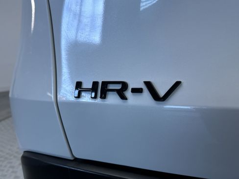 Used 2023 Honda HR-V LX image 21