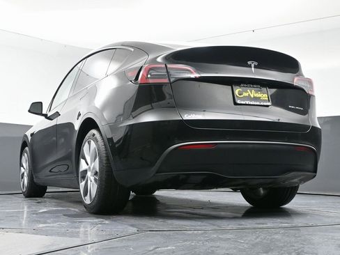 Used 2023 Tesla Model Y Long Range image 54
