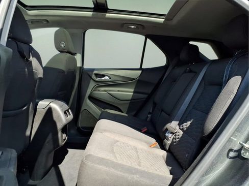Used 2021 Chevrolet Equinox LT FWD image 9