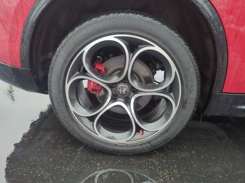 Used 2025 Alfa Romeo Stelvio Sprint w/ Veloce Package image 13