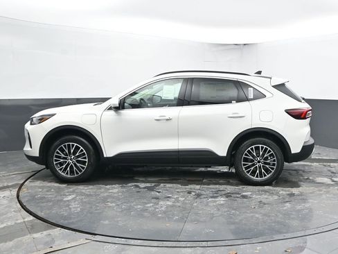 New 2026 Ford Escape SE FWD image 8